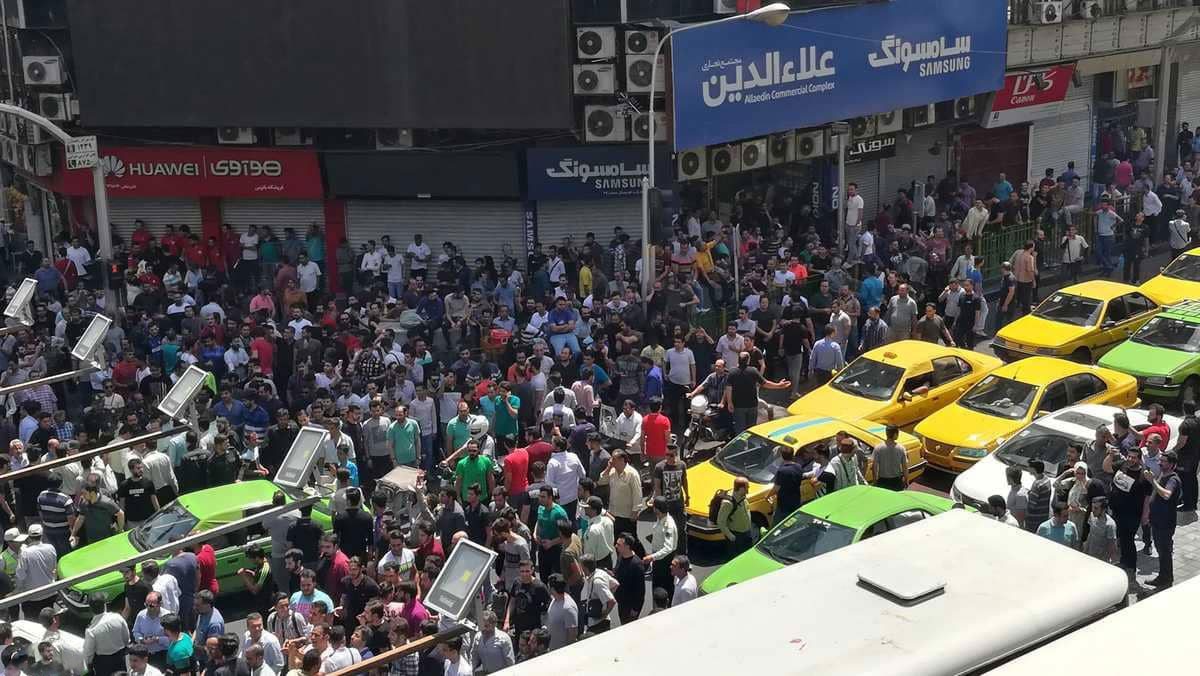 الفقر يجتاح إيران.. والأزمات تعصف بالنظام