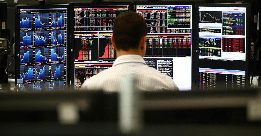  أسهم أوروبا تغلق منخفضة مع تبدد أثر إبقاء موديز نظرتها المستقرة لإيطاليا