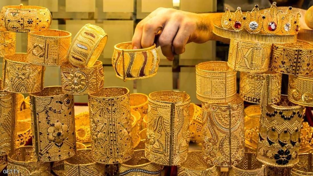 الذهب يرتفع مع تراجع الأسهم الآسيوية