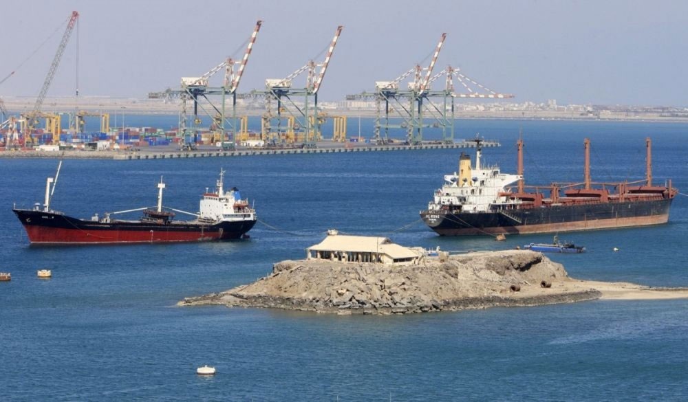 التحالف: استمرار منح تصاريح السفن إلى موانئ اليمن