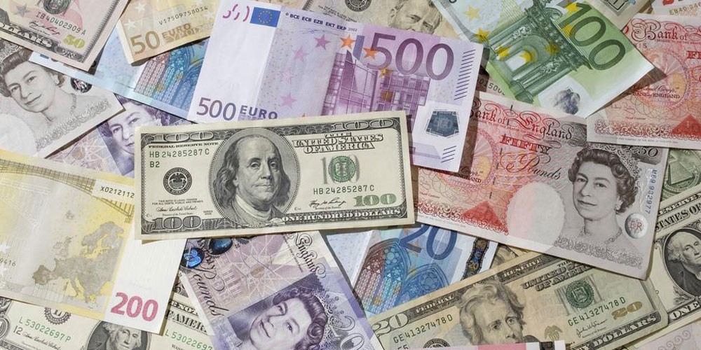 العملات مستقرة مع هبوط الأسهم واليوان ينزل لأدنى مستوى