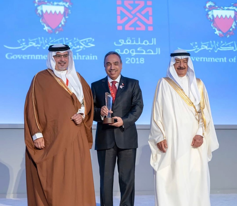 وزارة الأشغال تحصد جائزة التميز في التواصل مع العملاء