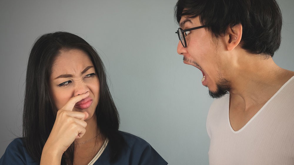 طريقة مؤكدة تكشف رائحة الفم الكريهة فكيف نتخلص منها؟
