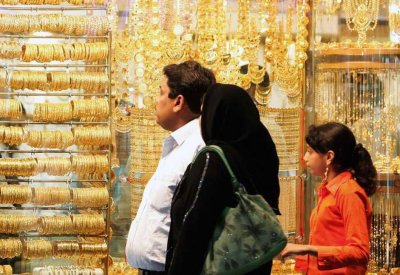 الذهب يصعد من أدنى مستوى في 3 أسابيع
