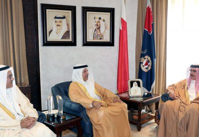 وزير الداخلية يهنئ محافظتي العاصمة والشمالية ويشيد بجهود العاملين وحرصهم على التميز