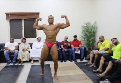 فحص الفني للاعبي المنتخب الوطني لبناء الأجسام