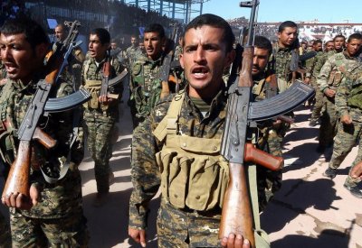 داعش يستهدف "وحدات الحماية" بسيارة ملغومة في الرقة