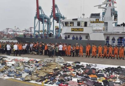  السلطات الإندونيسية تكتشف عطلا في الطائرة المنكوبة