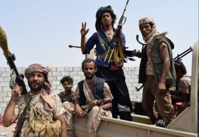 الحديدة.. الجيش يواصل تقدمه لقطع ممرات إمداد الحوثي