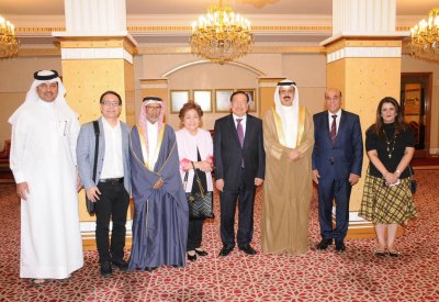 وزير التربية يستقبل المبعوث الخاص لرئيس الفلبين لدى وصوله البلاد