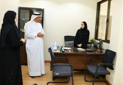 البوعينين يطلع على سير عمل مكتب إدارة الدعوى المدنية والتجارية