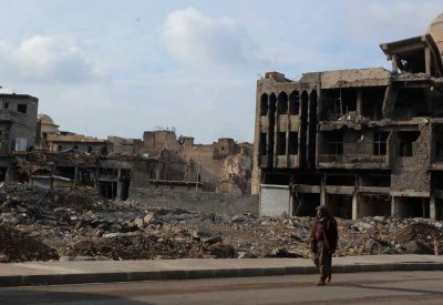 إيران تبحث عن المال بين أنقاض مدن العراق المحررة