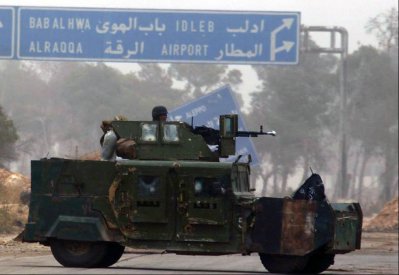 "المنطقة العازلة" تترنح .. قوات إيرانية إلى إدلب وحلب