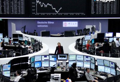  أسهم أوروبا تنخفض مع استمرار المخاوف بشأن انفصال بريطانيا