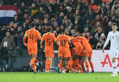 هولندا تصعق بطل العالم في دوري الأمم.. وألمانيا تهبط