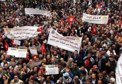 إضراب "غير مسبوق" للقطاع العمومي في تونس