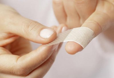 مفاجأة طبية.. جروحنا تشفى في النهار