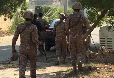 باكستان: مقتل شرطييّن بهجوم على قنصلية الصين بكراتشي