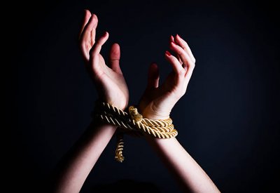 بريطانيا تتطلع إلى نقل تجربة البحرين في مكافحة الاتجار بالأشخاص عالميًا