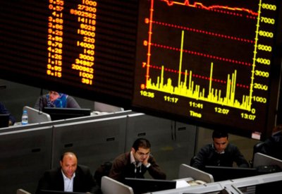بورصة مصر تتكبد خسائر قوية والمؤشر دون 13300 نقطة