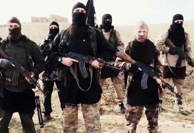 مقتل قادة من داعش بغارة على سجن للتنظيم في سوريا