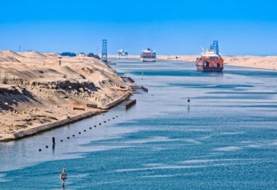 إيرادات قناة السويس ترتفع 7.75% في أكتوبر على أساس شهري