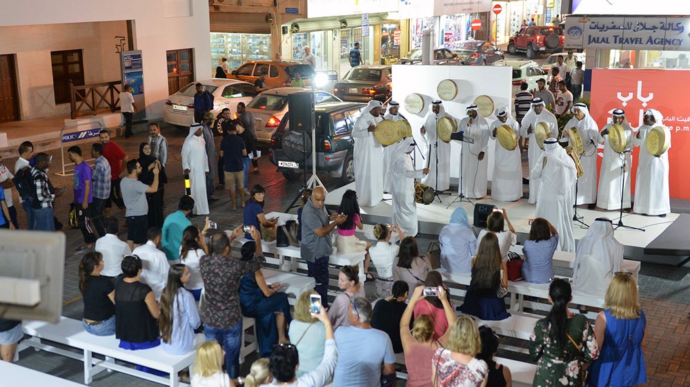 الموسيقى الأصيلة والحرف تحضر إلى باب البحرين 