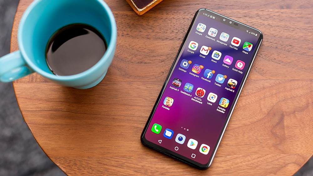 LG تسجل براءة إختراع لهاتف ذكي يضم كاميرا أمامية تحت الشاشة