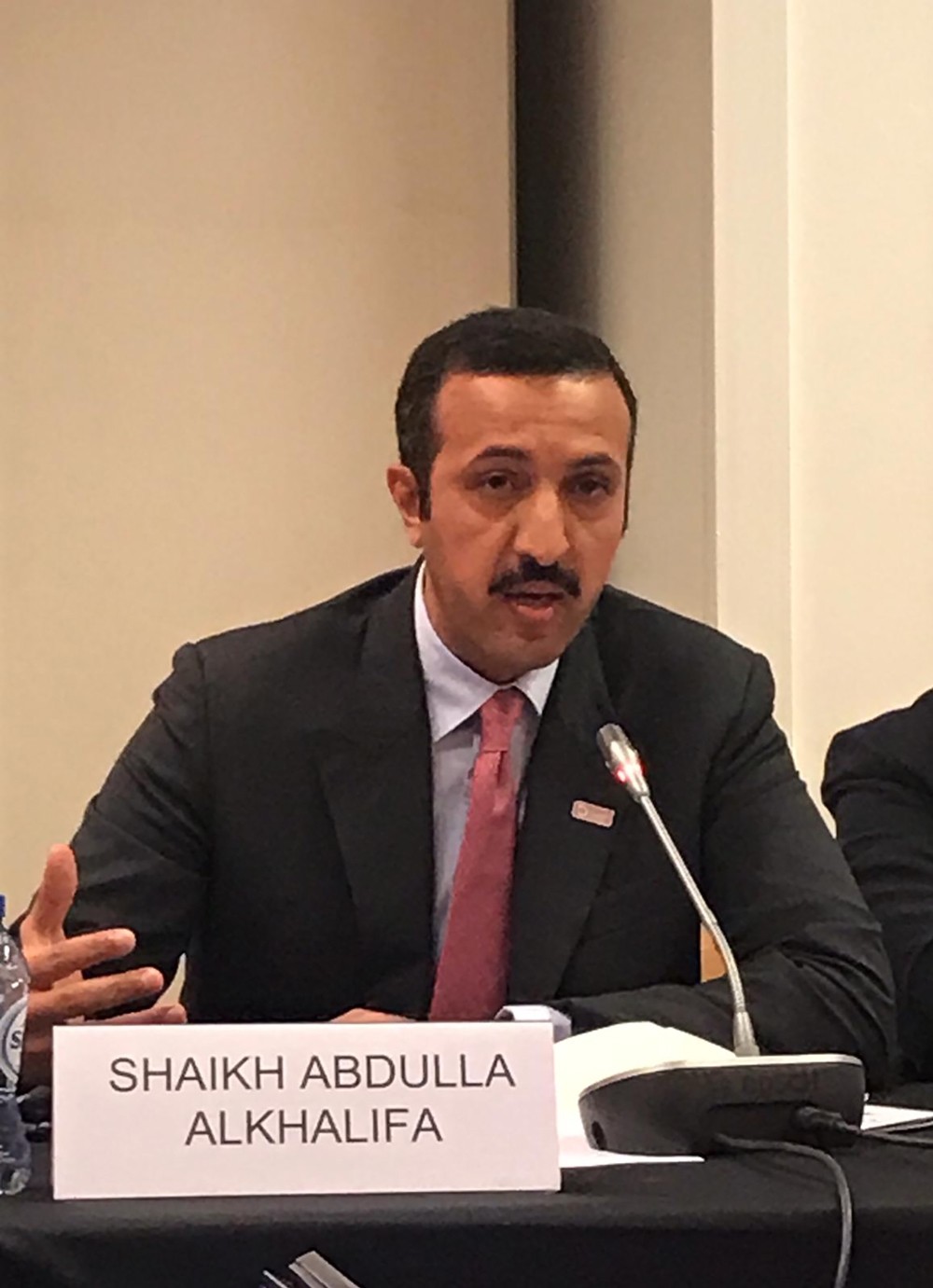 الشيخ عبدالله بن أحمد يشارك في القمة العالمية لمراكز الفكر ببروكسل