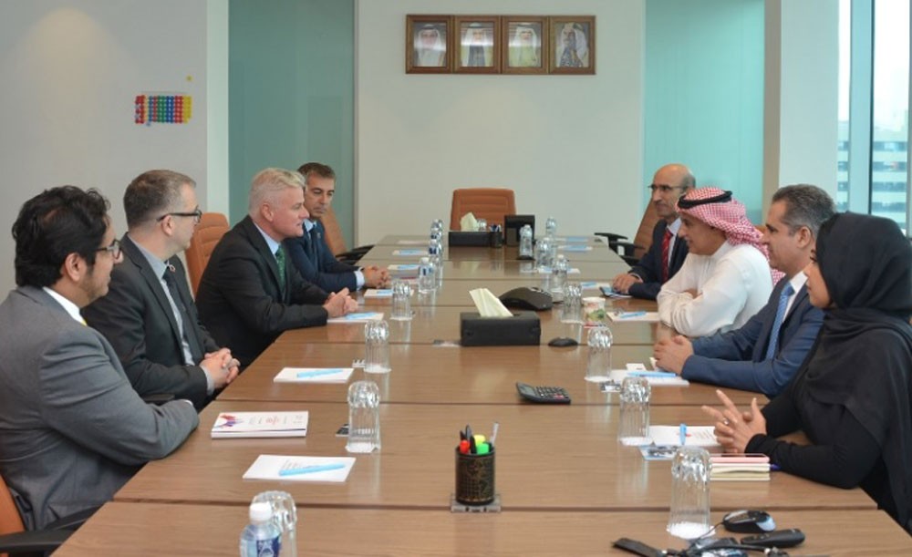 وزير الصناعة يستقبل مؤسس الشبكة العالمية لريادة الأعمال (GEN)