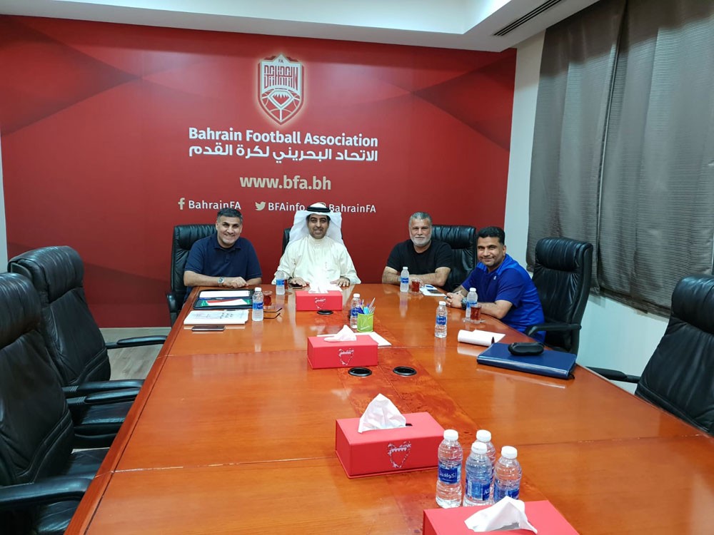 لجنة التدريب والتطوير تعقد اجتماعًا دوريًا