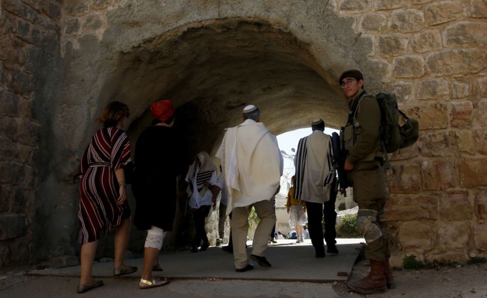 فلسطين تطالب بموقف دولي عاجل لوقف الحفريات والأنفاق في القدس