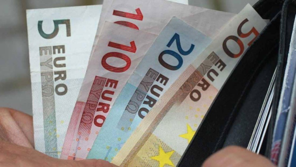 اتفاق "بريكست" يقود اليورو والإسترليني إلى الصعود