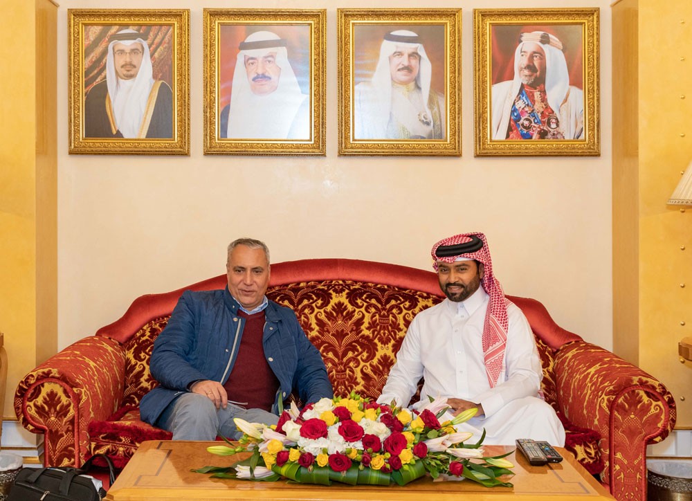 فيصل بن راشد يستقبل رئيس الاتحاد الدولي للفروسية