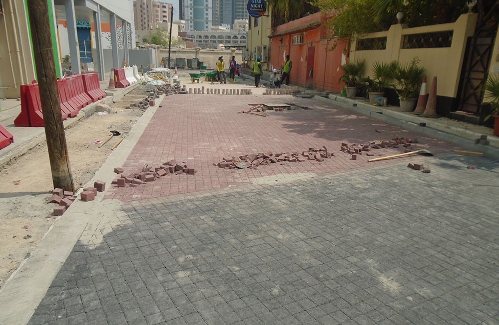 "الأشغال" تبدأ تطوير طرق العدلية "مجمع 338"