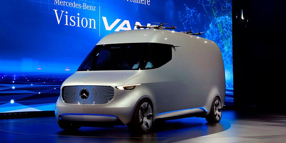 شركة Tesla مهتمة بالتعاون مع شركة Mercedes-Benz لإنشاء شاحنة كهربائية