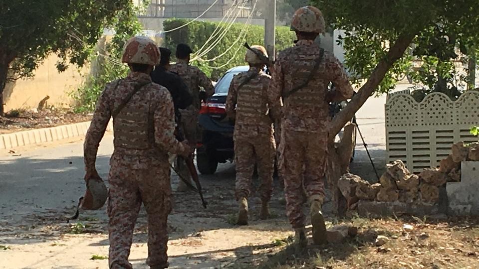 باكستان: مقتل شرطييّن بهجوم على قنصلية الصين بكراتشي