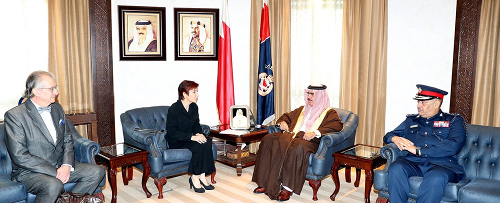 وزير الداخلية يبحث مع السفيرة الفرنسية عددا من الموضوعات ذات الاهتمام المشترك
