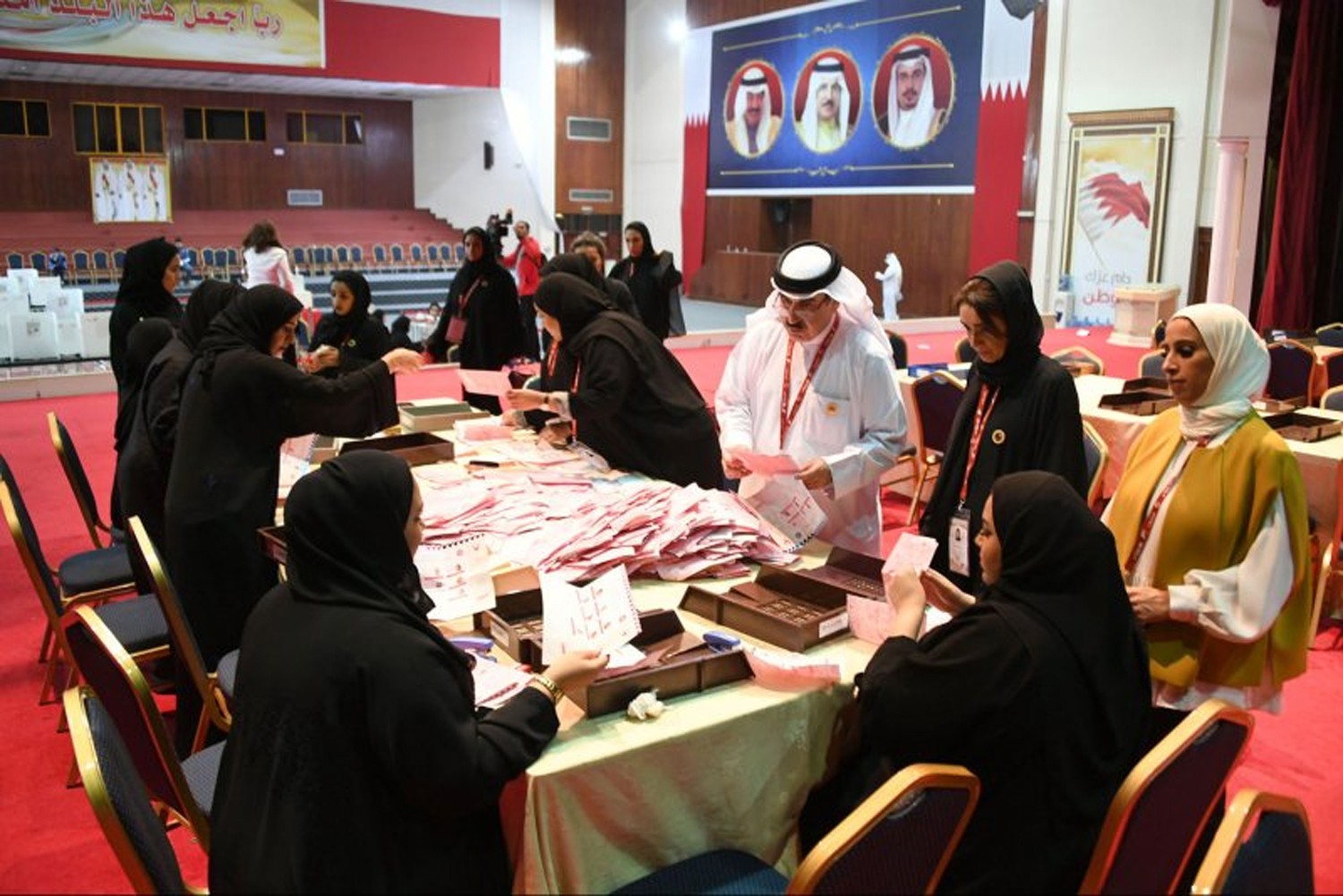 "البلاد" تنشر النتائج التفصيلية للتصويت بالمراكز الفرعية والعامة والخارج واجمالي الأصوات والنسبة للمجلس النيابي 