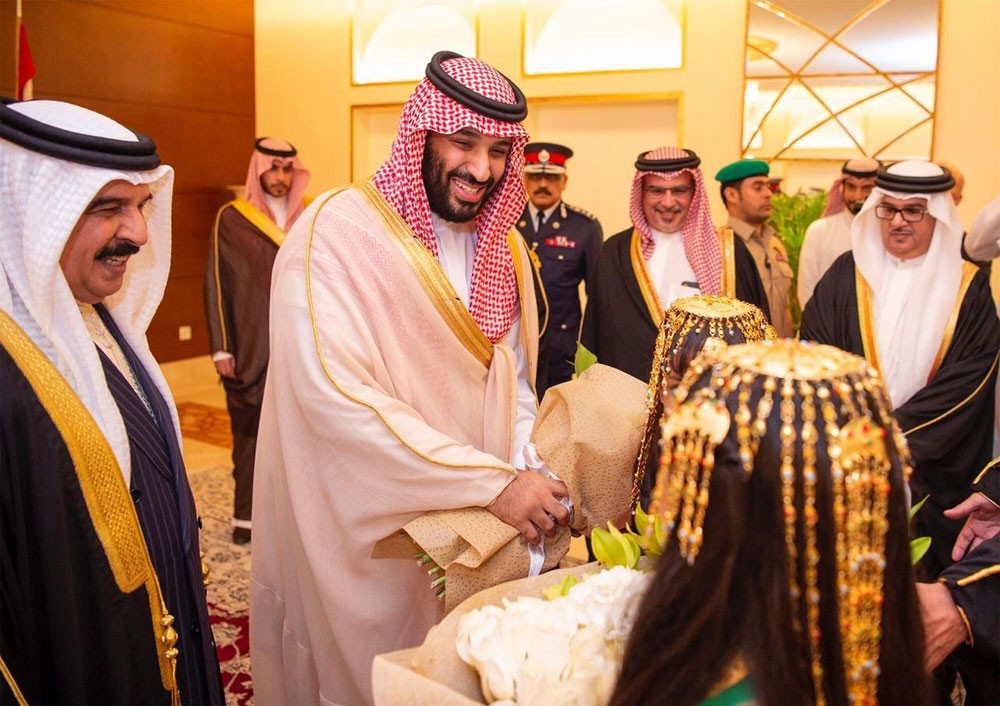 جلالة الملك المفدى يعقد جلسة مباحثات مع ولي العهد السعودي