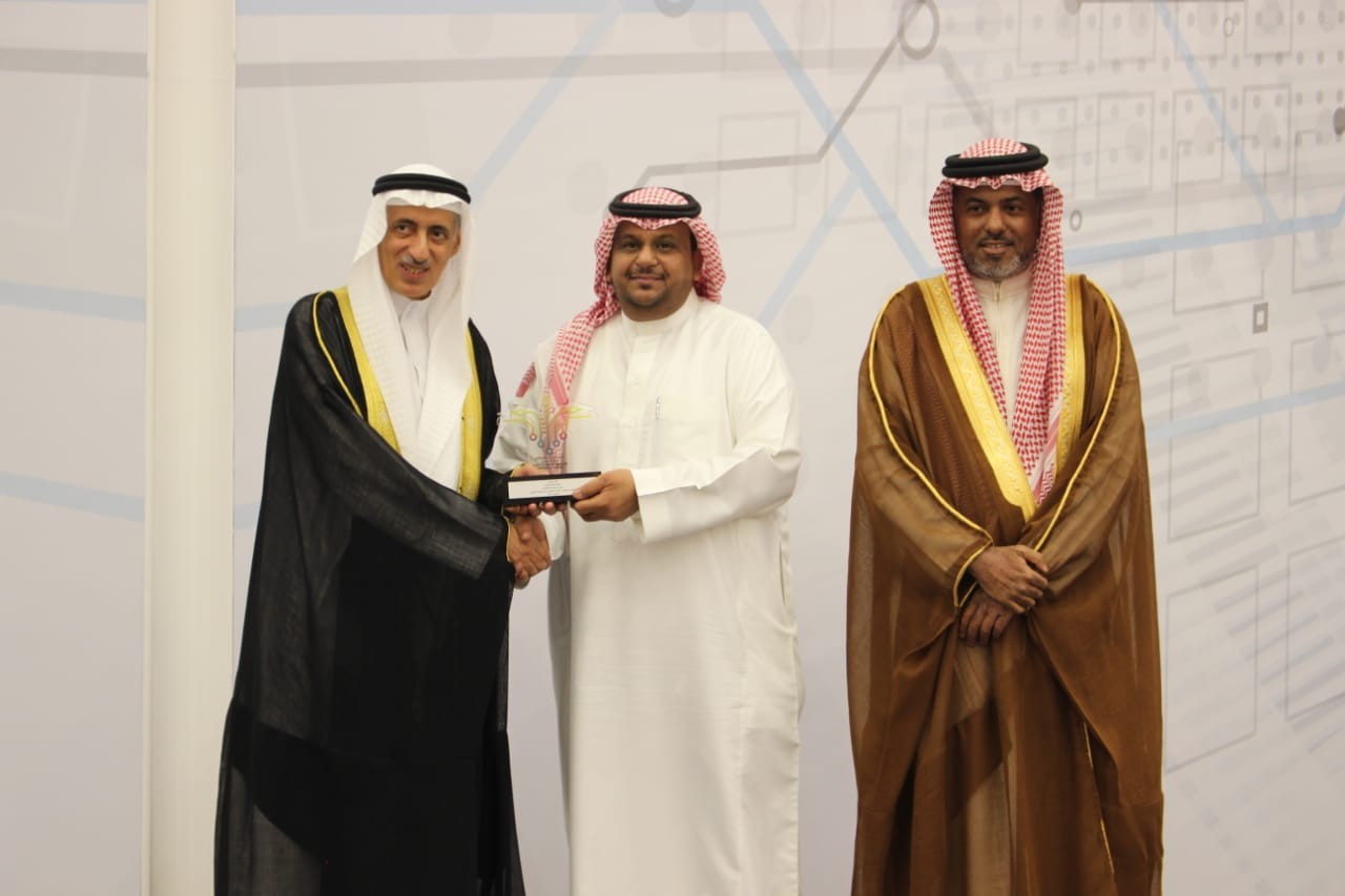 تكريم قناة "اقرأ" في البحرين