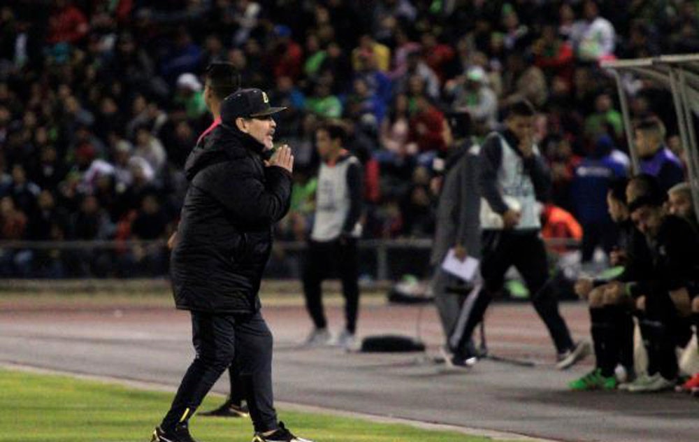 الاتحاد المكسيكي يفرض غرامة جديدة على مارادونا