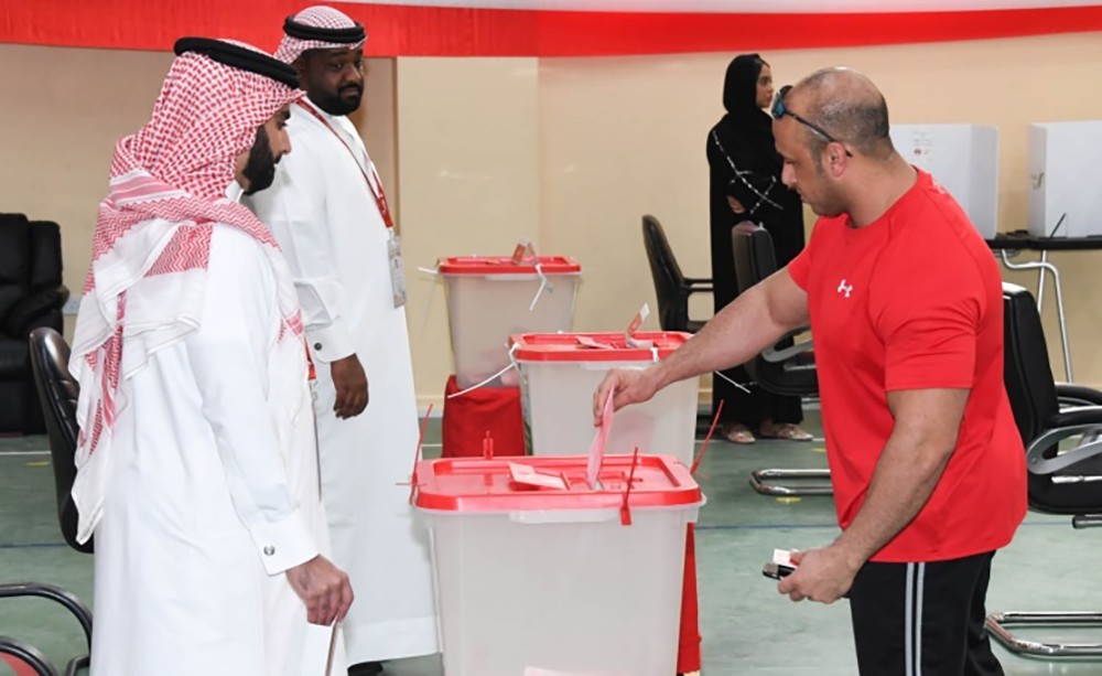 وزير الخارجية التونسي يهنئ البحرين على الاقبال الكبير على الانتخابات النيابية والبلدية