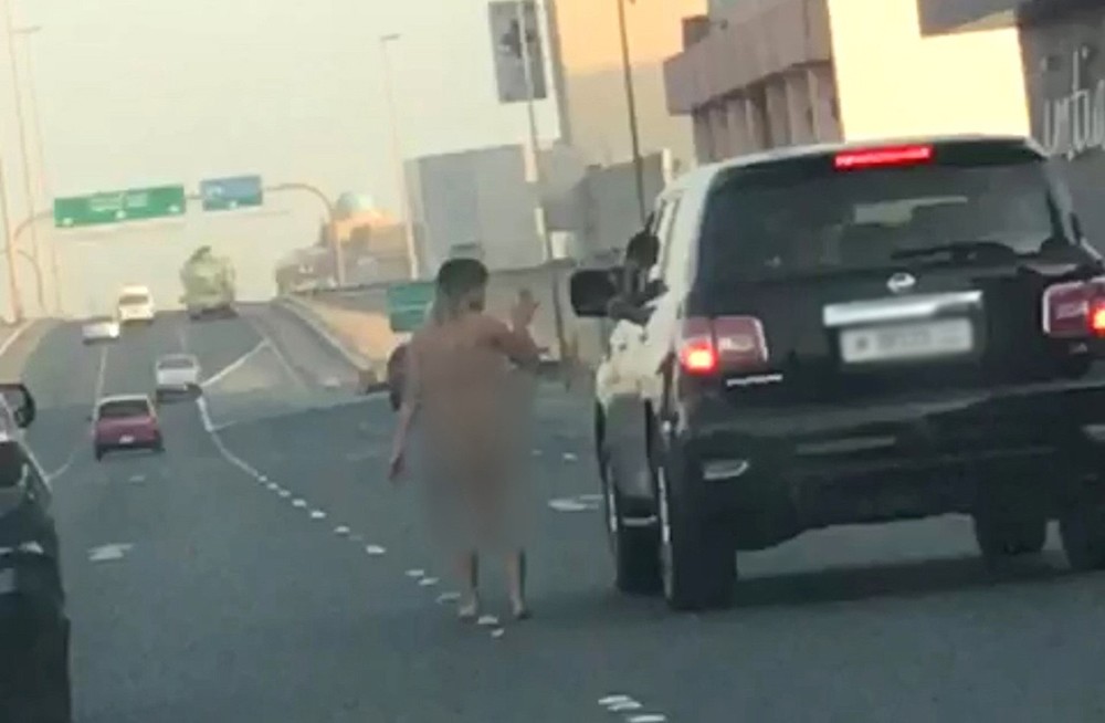 الشابة العارية تعترف بما نسب إليها وصديقها يؤكد تعاطيهما للمخدرات