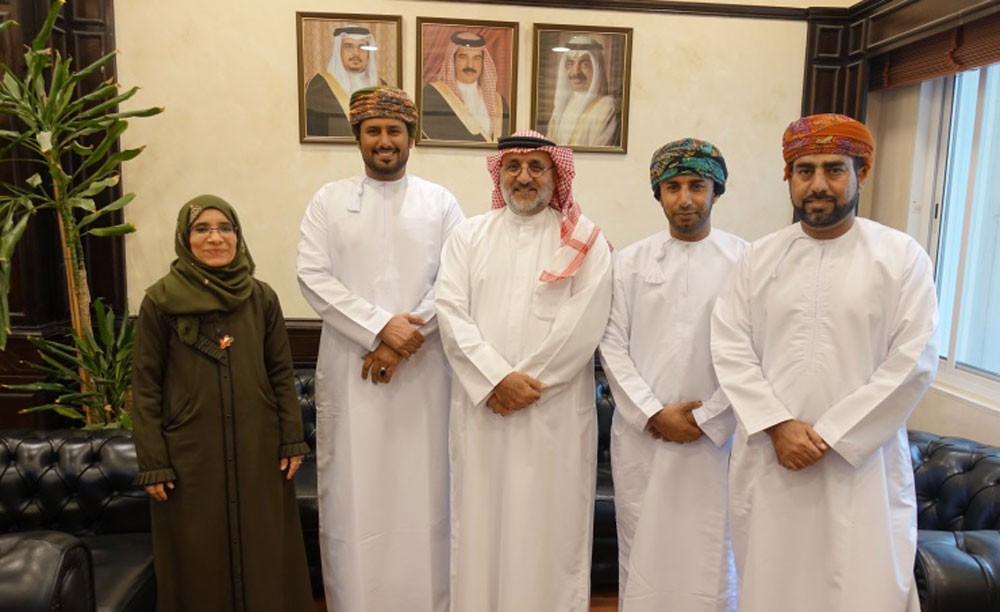 الزراعة تبحث تعزيز التعاون في المجال الزراعي والحيواني مع وفد عُماني