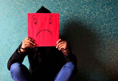  رهاب السعادة.. مرض يصيب "من يكره الفرح"