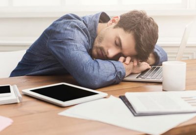 20 أم 30 دقيقة.. ما هي المدة "المثالية" للقيلولة؟