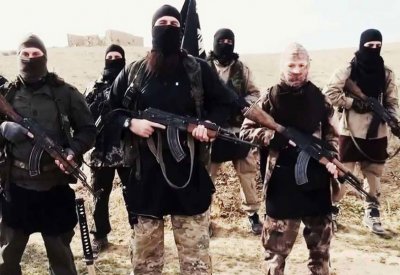قلق غربي من 700 سجين داعشي في سوريا