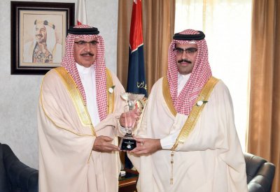 وزير الداخلية يتسلم جائزة "شخصية العام 2018"
