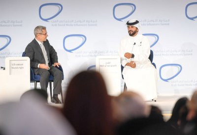 ناصر بن حمد: دور كبير للشباب في بناء ورفعه الاوطان عبر الوسائل الإعلامية الحديثة  